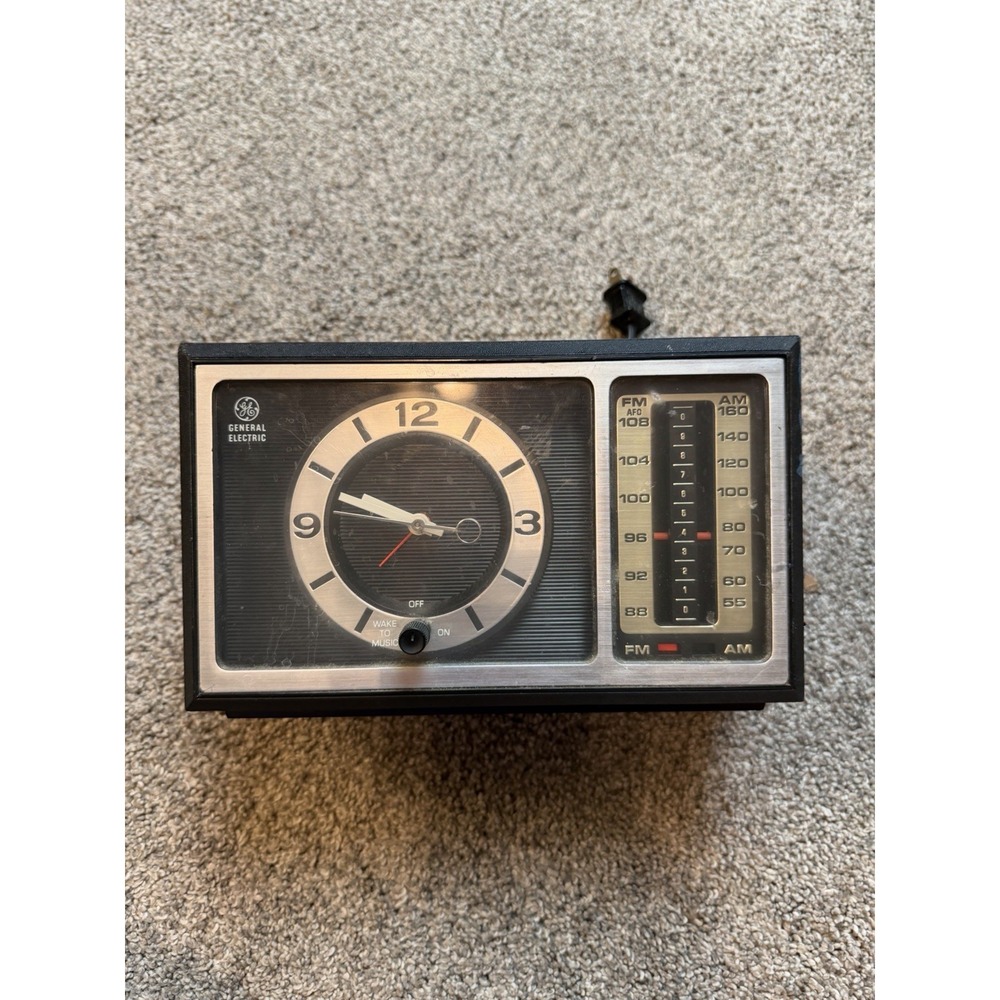 Vintage General Electric GE Alarm Clock Radio AM/FM Analog Model READ NO RADIO